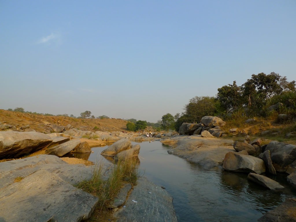 A river and reservoir landscape serving the Ánanda Nagar Water Project