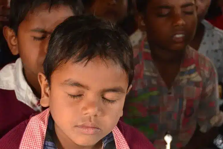 Meditation at Ánanda Nagar